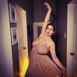 Meet your Posher, Danielle